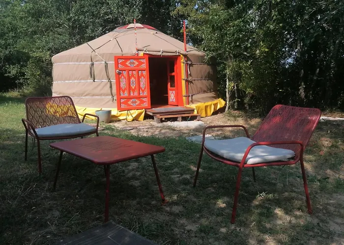 Κάμπινγκ Yourte Mongole Aux Nuits Insolites D'argoumbat